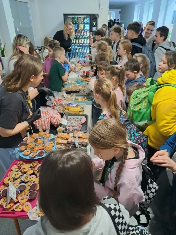 f16c8283-dea0-4412-9243-8b0833fcb783