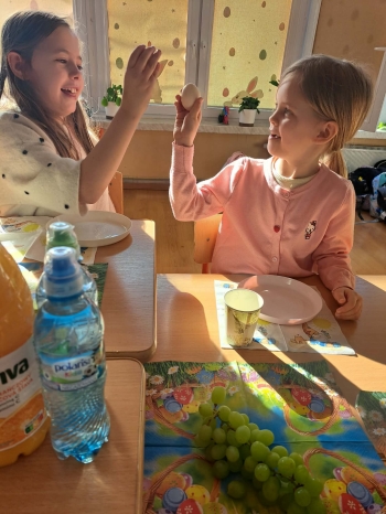 e62f3b79-1e92-4fd7-8419-ed22a6b8525e (1)