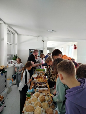 8a21081f-dfe5-42b1-831e-d57c272b32ba