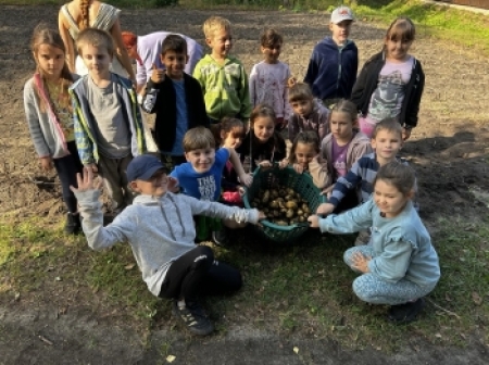 Klasa 1b i 1c w Dolinie Bobrów