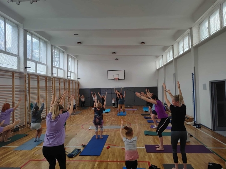  „Joga z sercem - Pomóż, praktykując!” - zbiórka dla Kamila