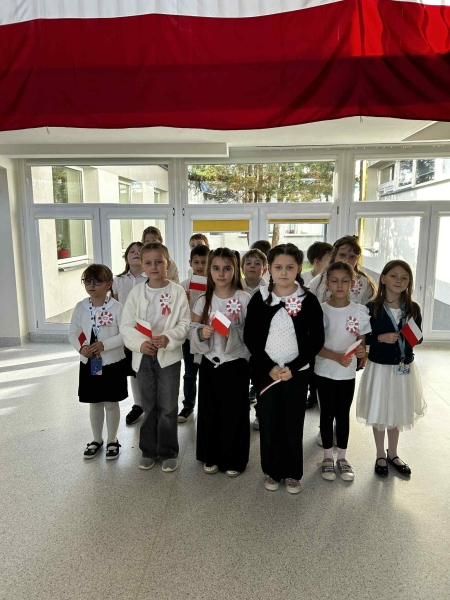 ''Co to jest Niepodległość?'' w wykonaniu 2c