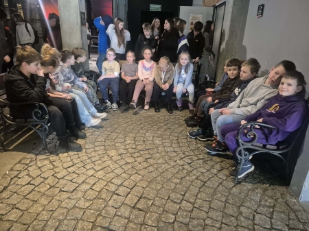 Wycieczka klasy 2a do Muzeum Powstania Warszawskiego.