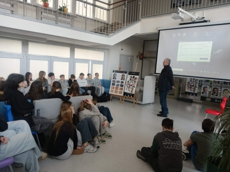 Lekcja historii w SP 3 w Otwocku