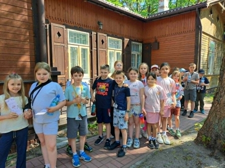 Klasa 2b odwiedziła Filię nr 3 Miejskiej Biblioteki Publicznej